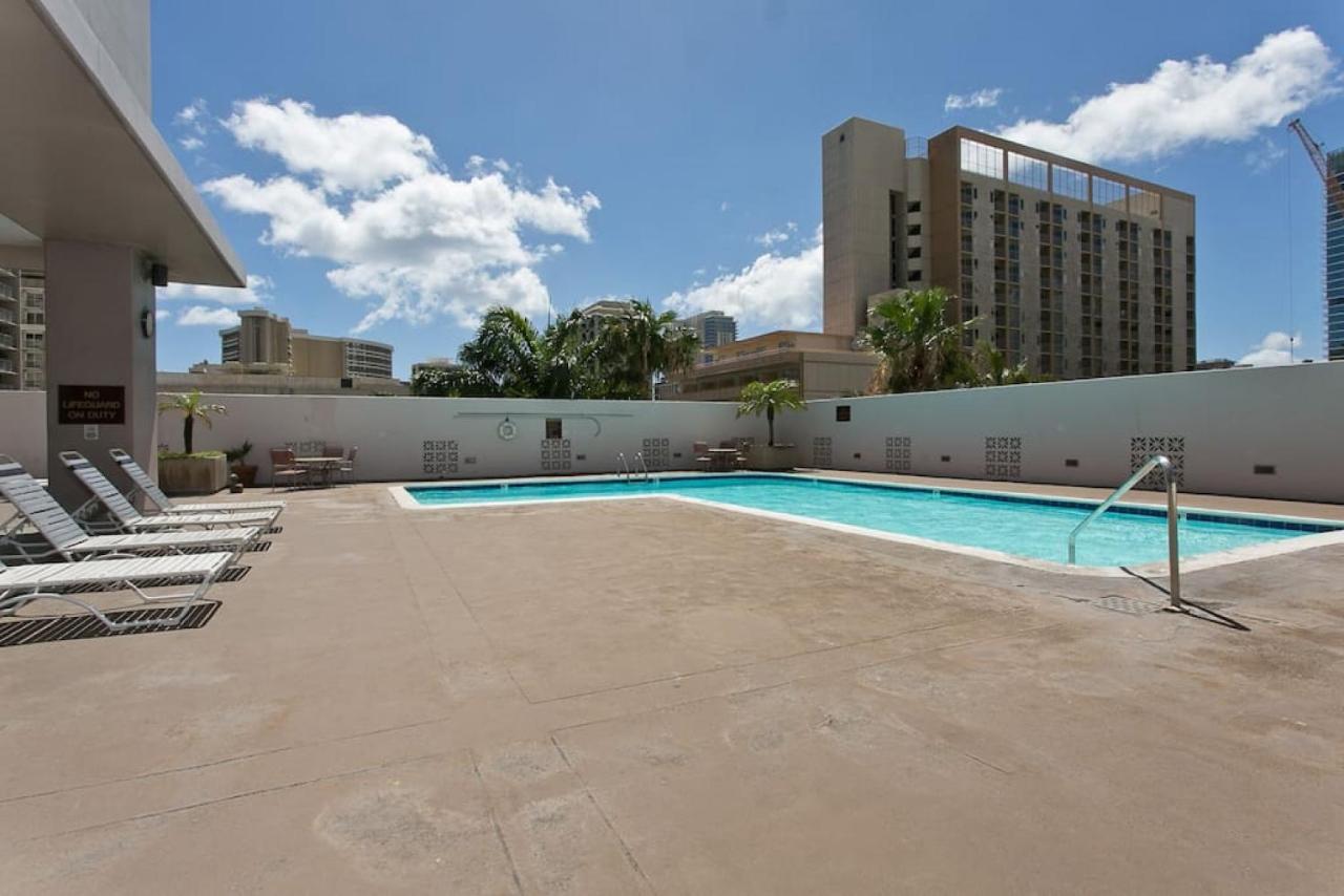 Royal Kuhio 1707 - Spacious Studio With Stunning Diamond Head City Views In The Heart Of Waikiki! Villa Honolulu Exterior photo